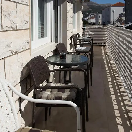 Blaz Apartman