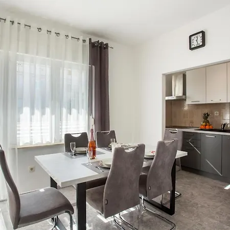 Blaz Apartment